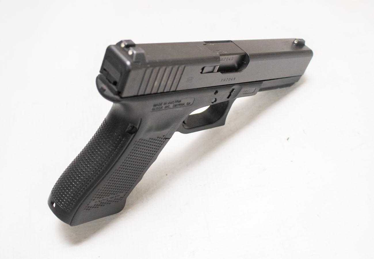 GLOCK 22 Gen4 40 S&W Police Trade-in Pistols with Front Accessory Rail (Fair Condition)